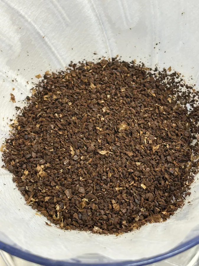 コーヒー豆を粉にした状態の画像